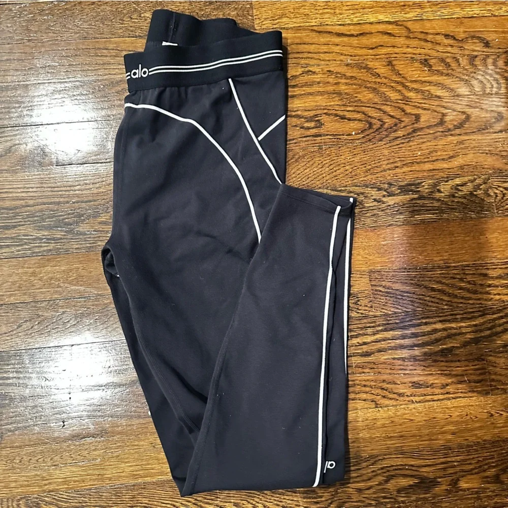 Alo Airbrush High-Waist Heart Throb Legging